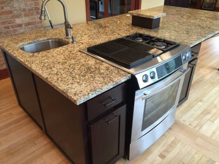 Kitchen Island with Stove